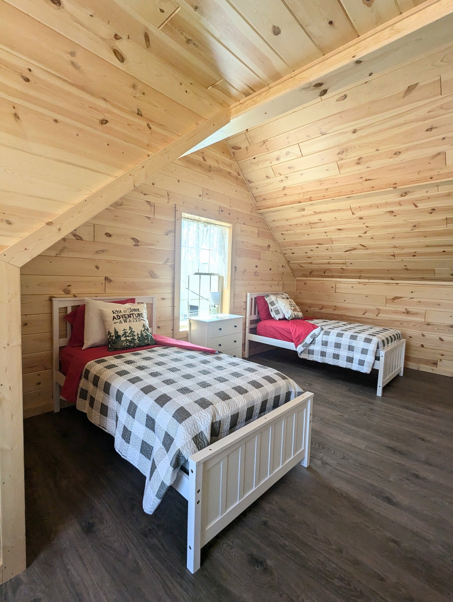 The Gatlinburg Lodge Cabin - ( INDIANA PRICING )