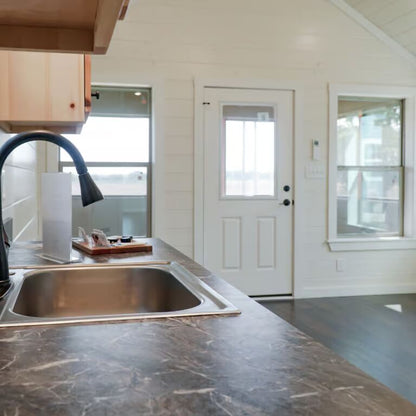 The Willow Brook Cabin ( WYOMING PRICING )