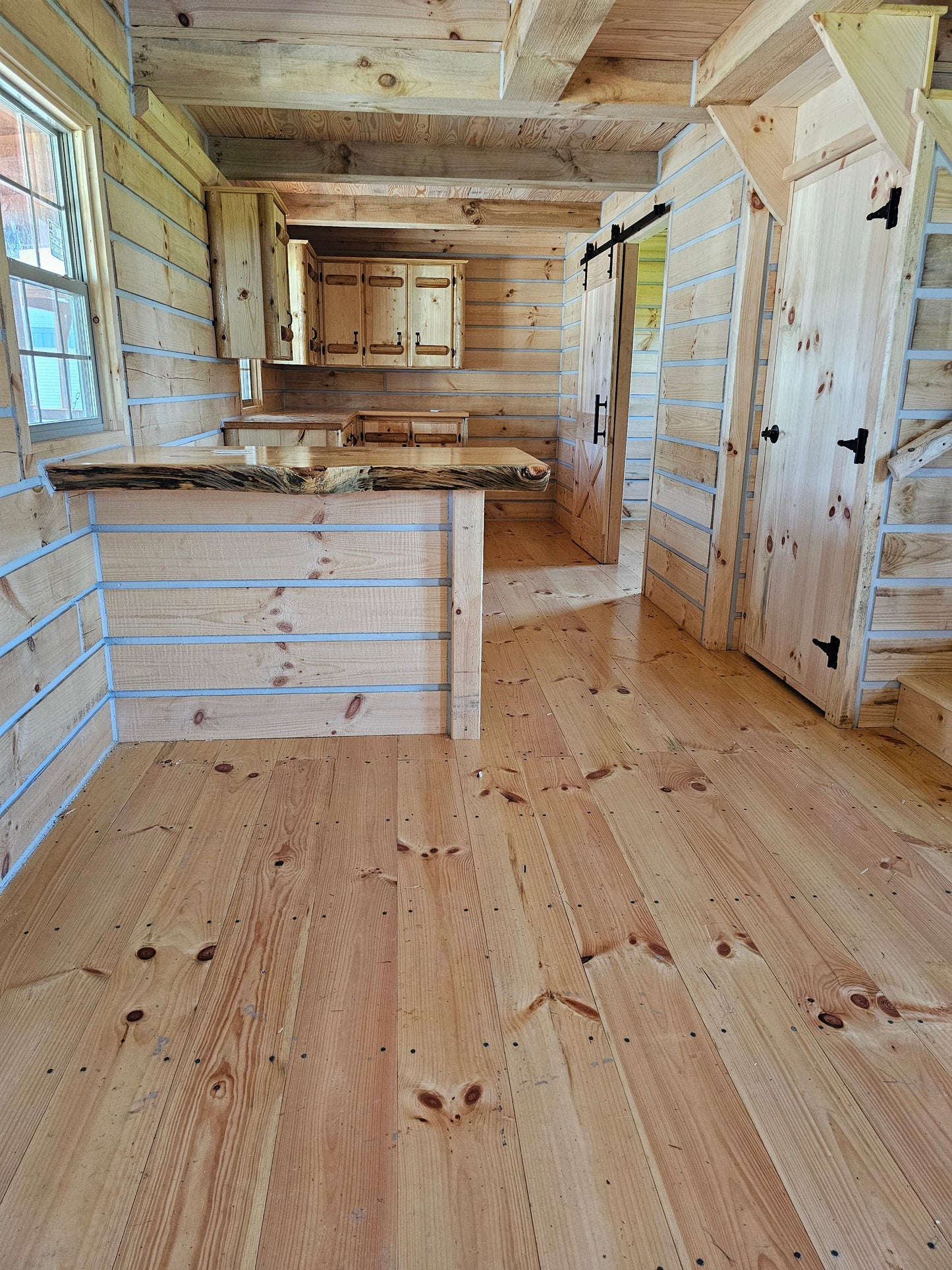 Big Bertha Rustic Cabin - Tennessee Pricing (Shipping & Set up fees included in our pricing)