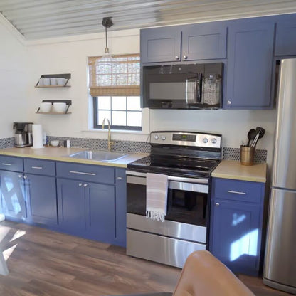 The Willow Brook Cabin ( WYOMING PRICING )
