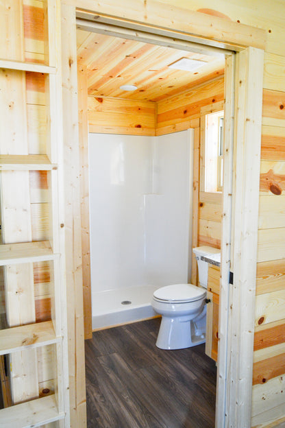 The Willow Brook Cabin ( WYOMING PRICING )