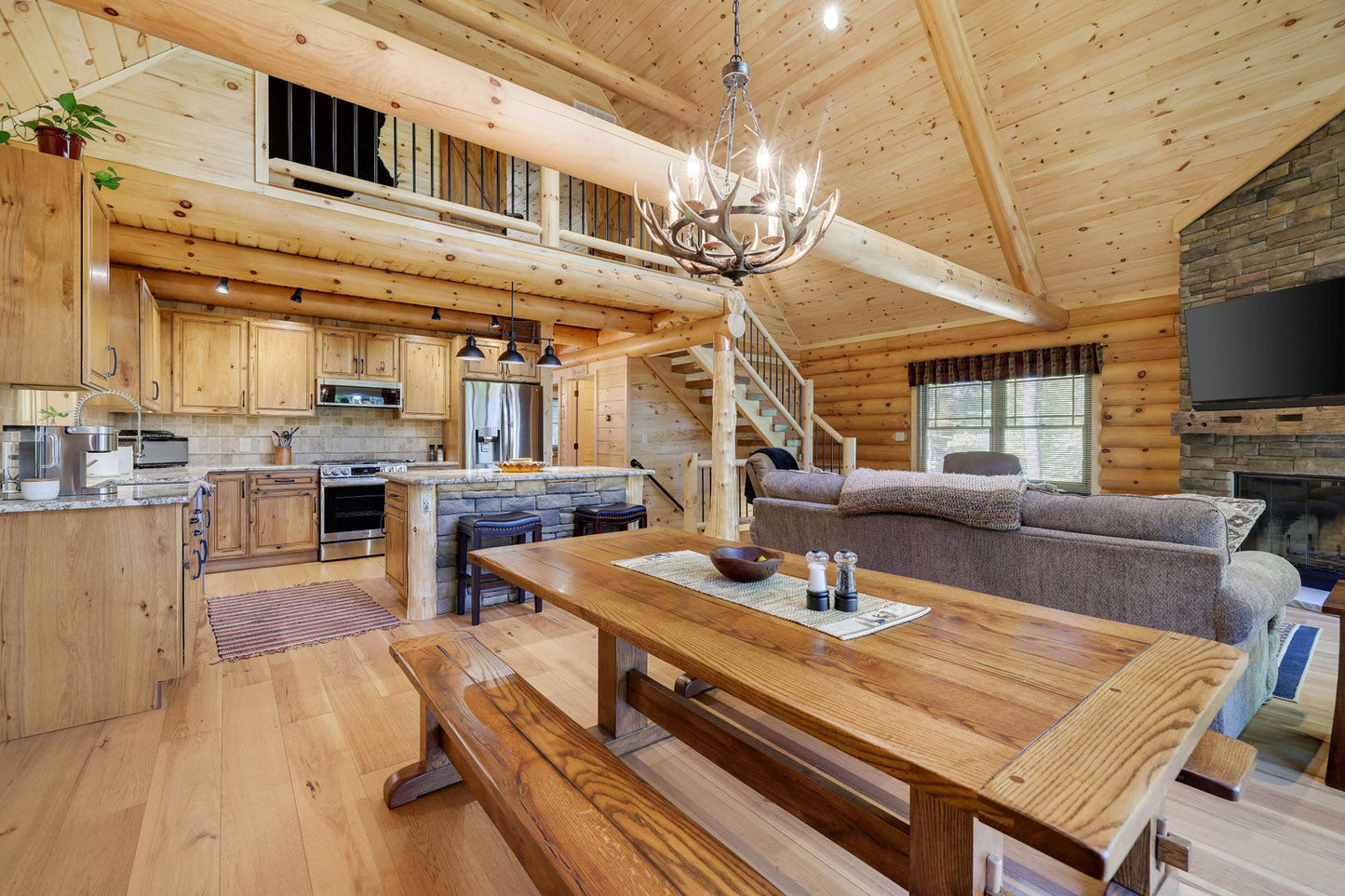The Fox Trot Cabin – Luxury Log Home Kit