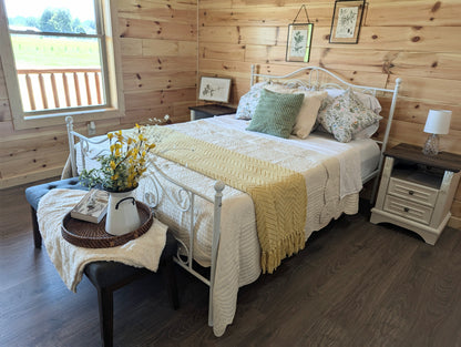 The Gatlinburg Lodge Cabin - ( WYOMING PRICING )