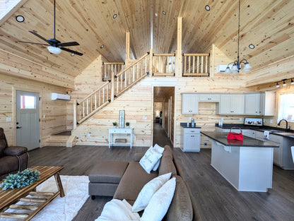 The Gatlinburg Lodge Cabin - ( PENNYSLVANIA PRICING )