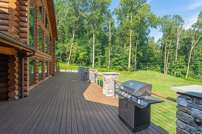 The Berkley Cabin – Luxury Log Home Kit