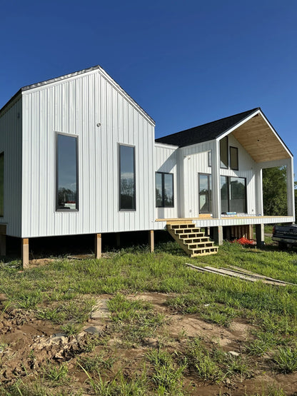 The Polar Bear Modern Cabin